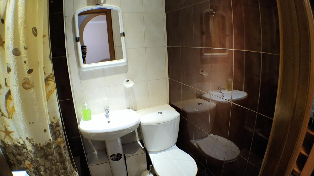 Апартаменты В Центре Металлургов 27 Kr Apartments Kryvyi Rih Exterior photo