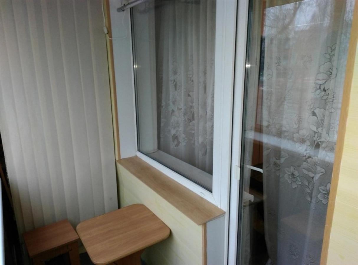 Апартаменты В Центре Металлургов 27 Kr Apartments Kryvyi Rih Exterior photo